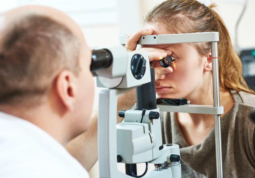 Cómo inscribirse al curso de optometría del Cecati
